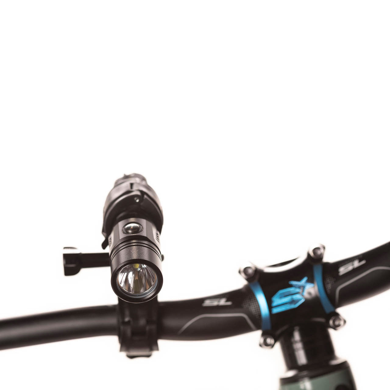 Mountain Lab x1000 Flashlight Kit 