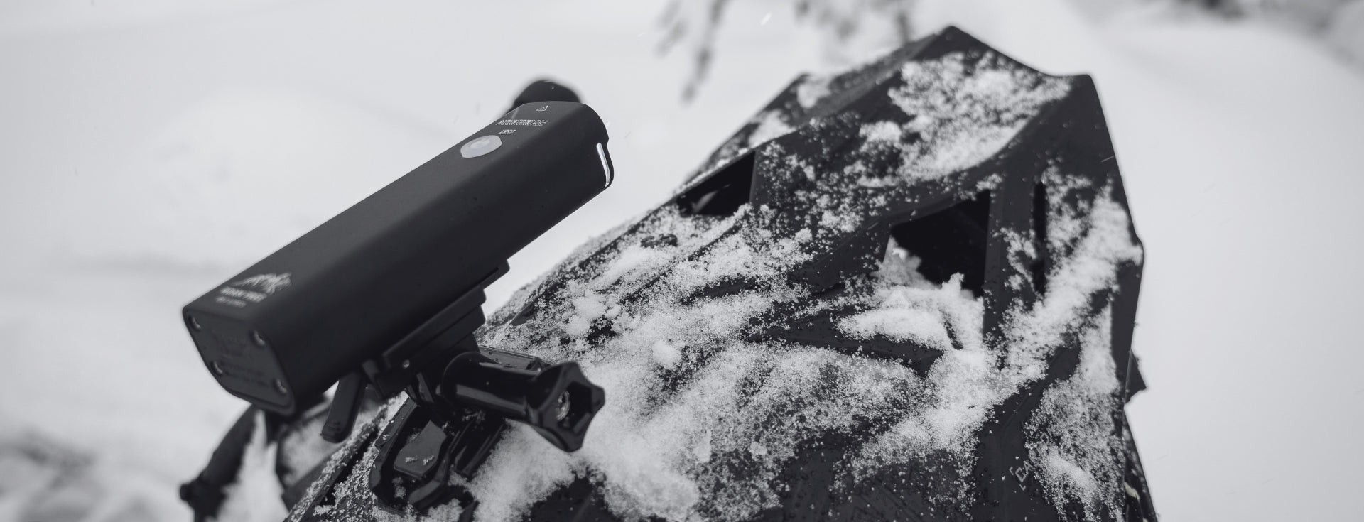 Mountain Lab Flashlight Kits
